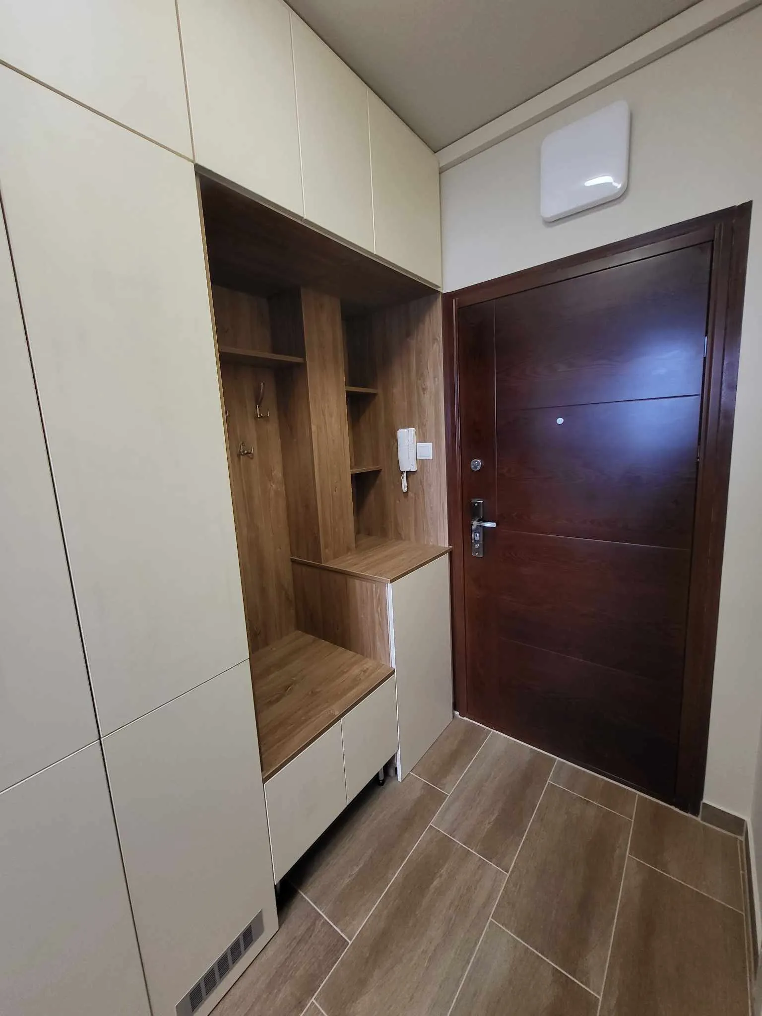 Modern előszoba bútorok - 3. kép